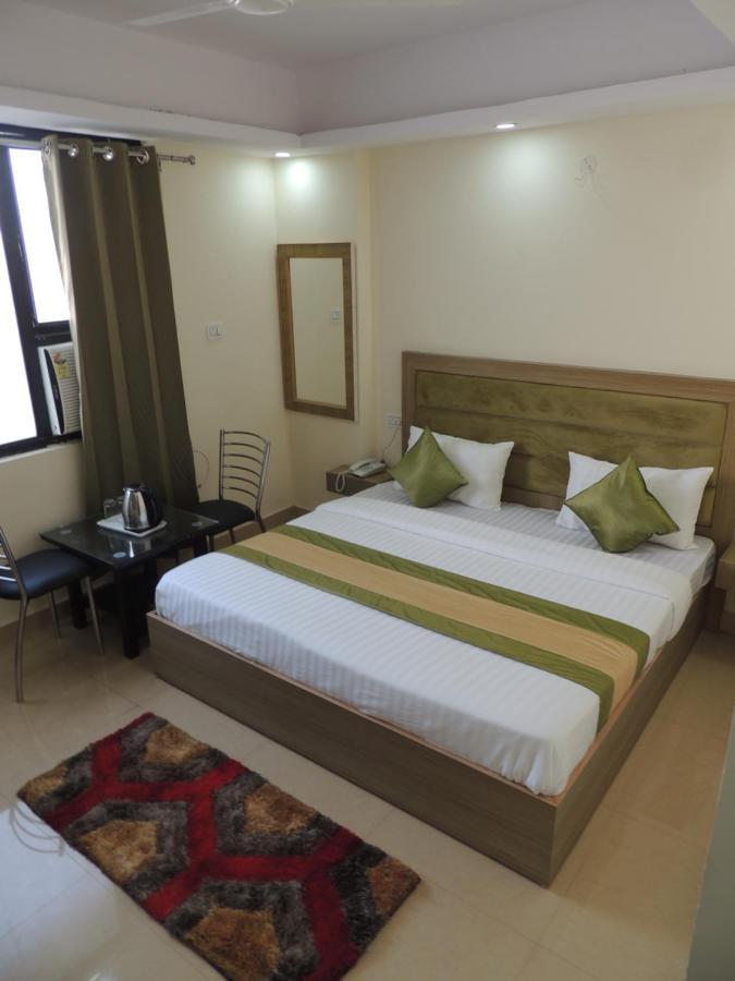 Hotel Darshini Inn Haridwar Bagian luar foto